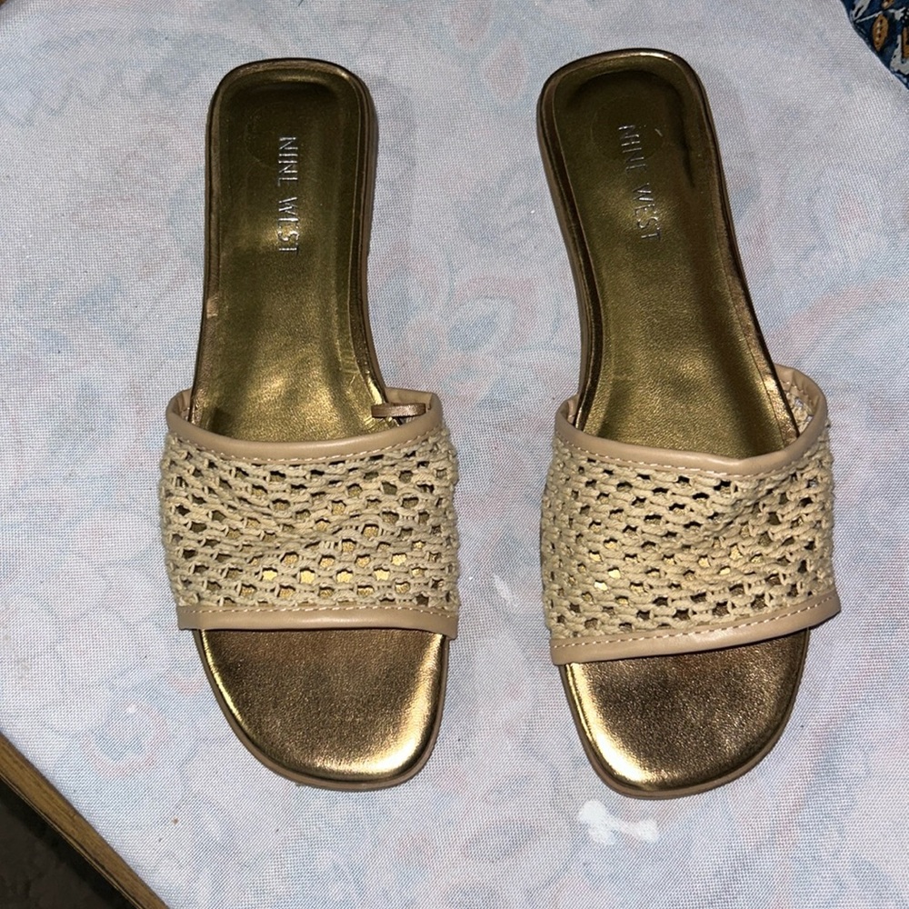 Nine West slides